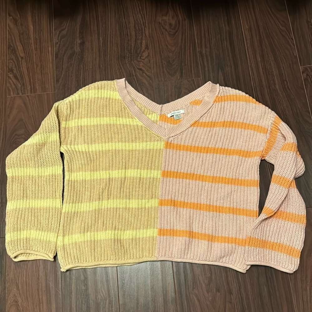 American Eagle cropped v-neck sweater